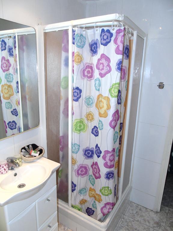 Hostal Aribau バルセロナ 部屋 写真